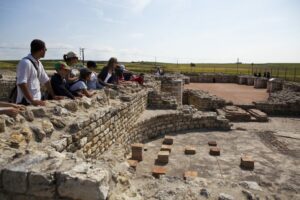 Visite scolaire thermes romaines site du Fâ
