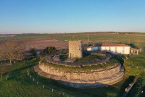Vue de drone du temple et du musée